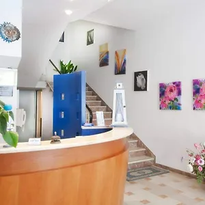 arix-hotel.emilia-romagnahotels.net/